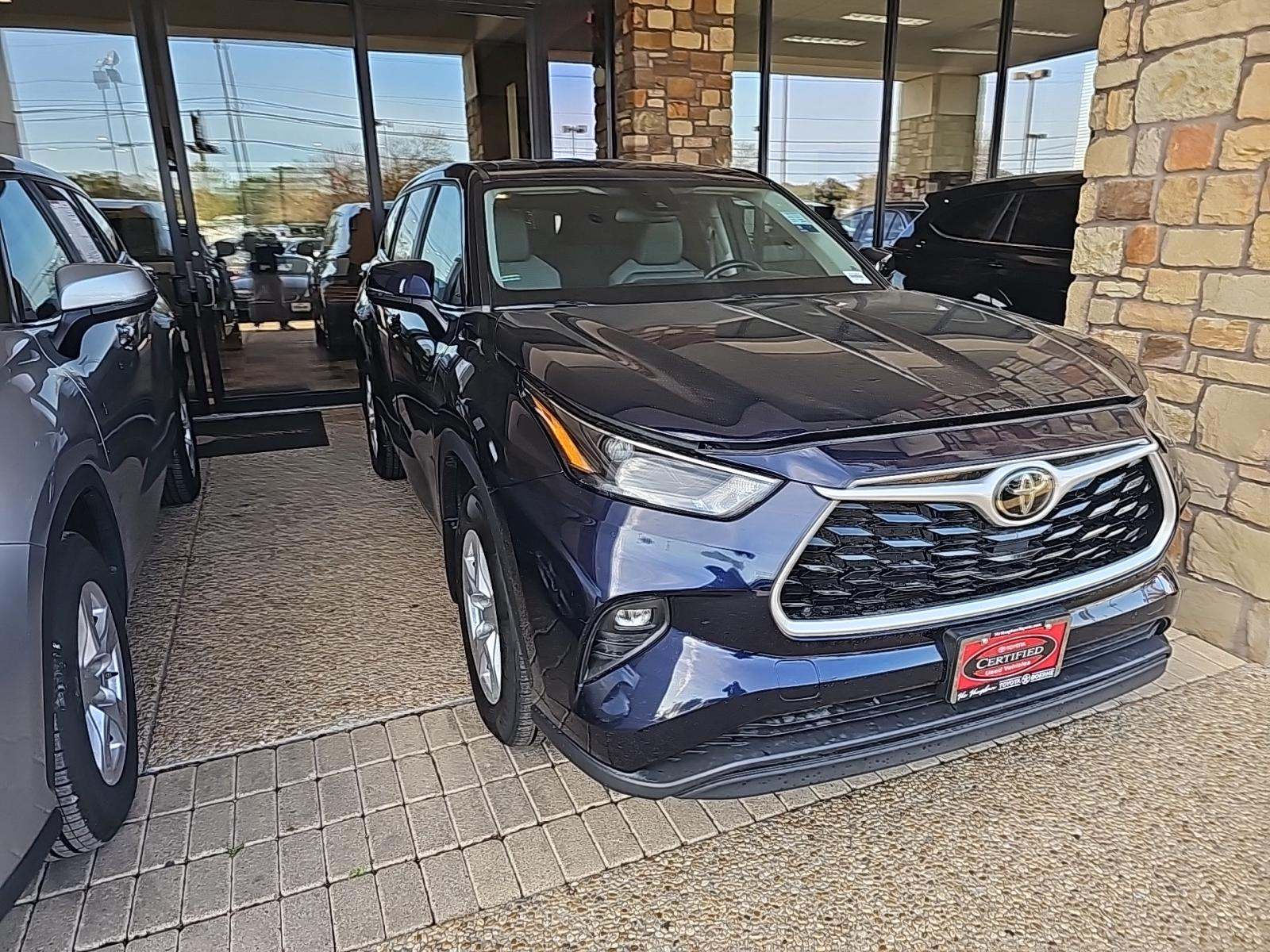 2023 Toyota Highlander LE FWD