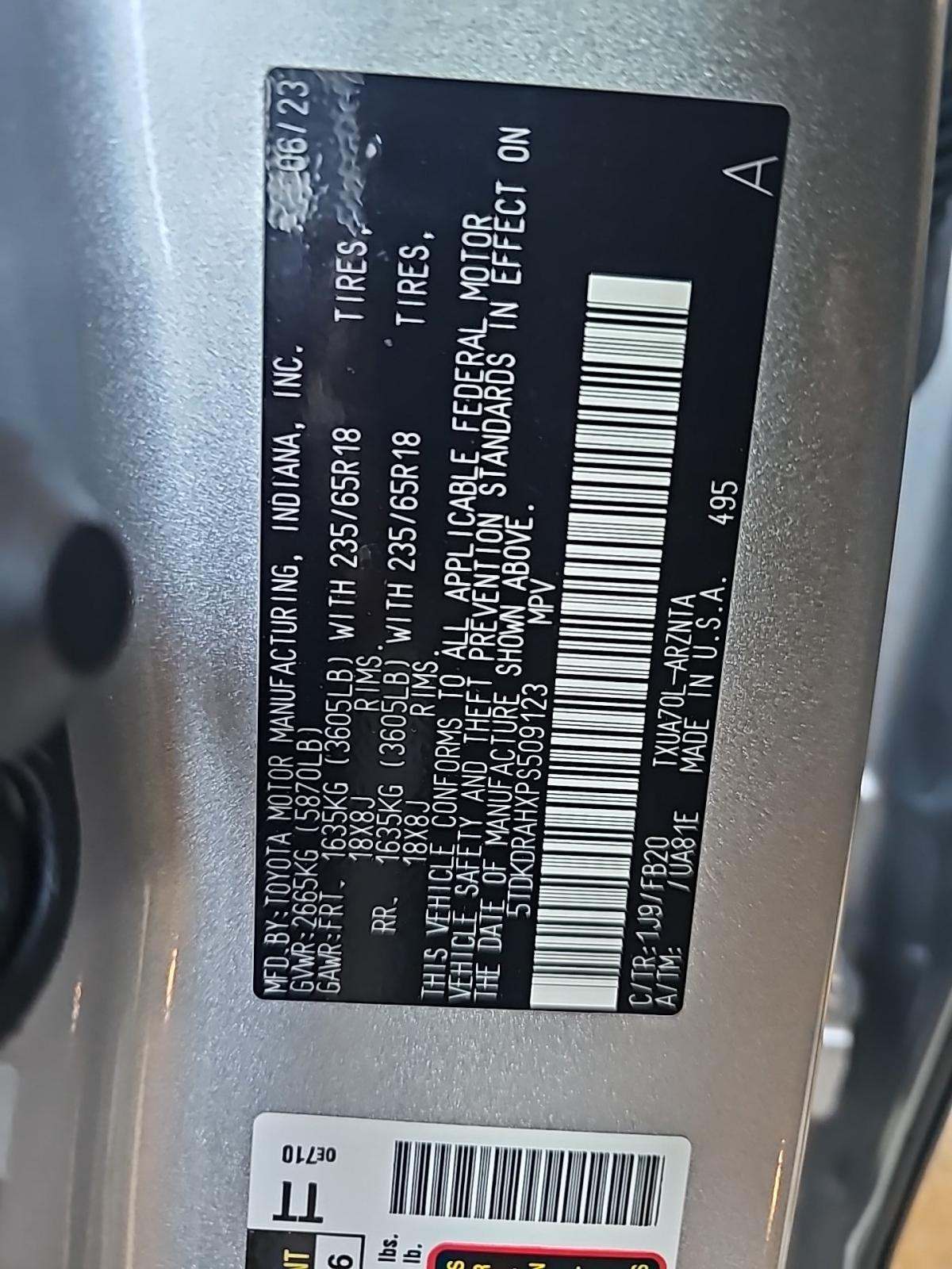 2023 Toyota Highlander LE FWD