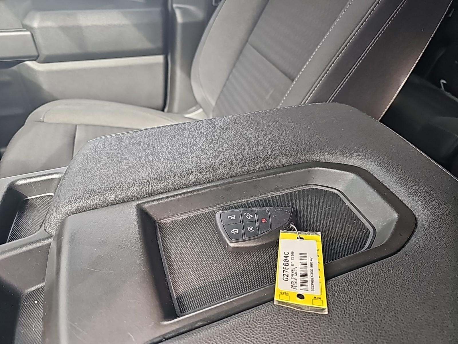 2025 Chevrolet Silverado 1500 Custom RWD