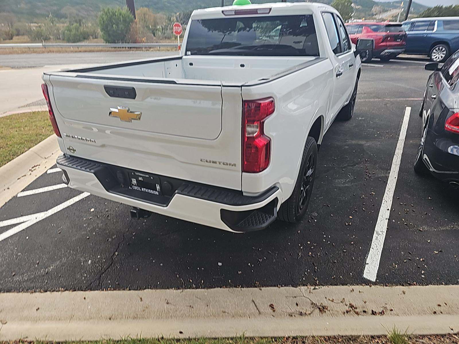 2025 Chevrolet Silverado 1500 Custom RWD