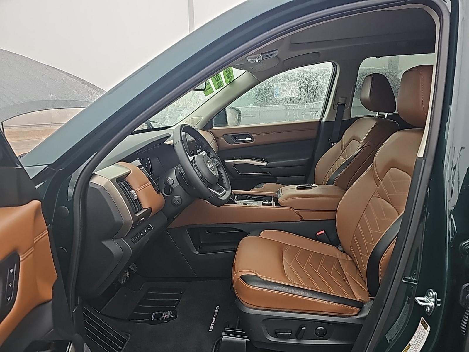 2024 Nissan Pathfinder Platinum AWD