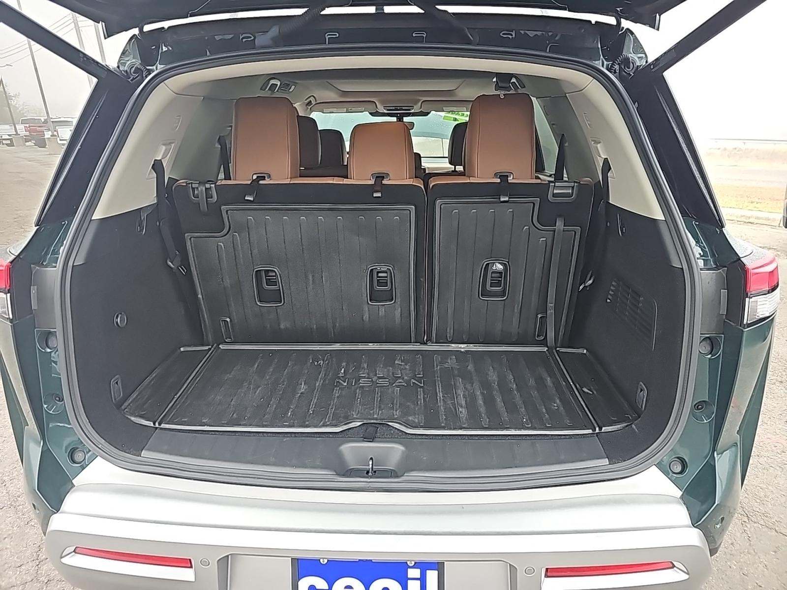 2024 Nissan Pathfinder Platinum AWD