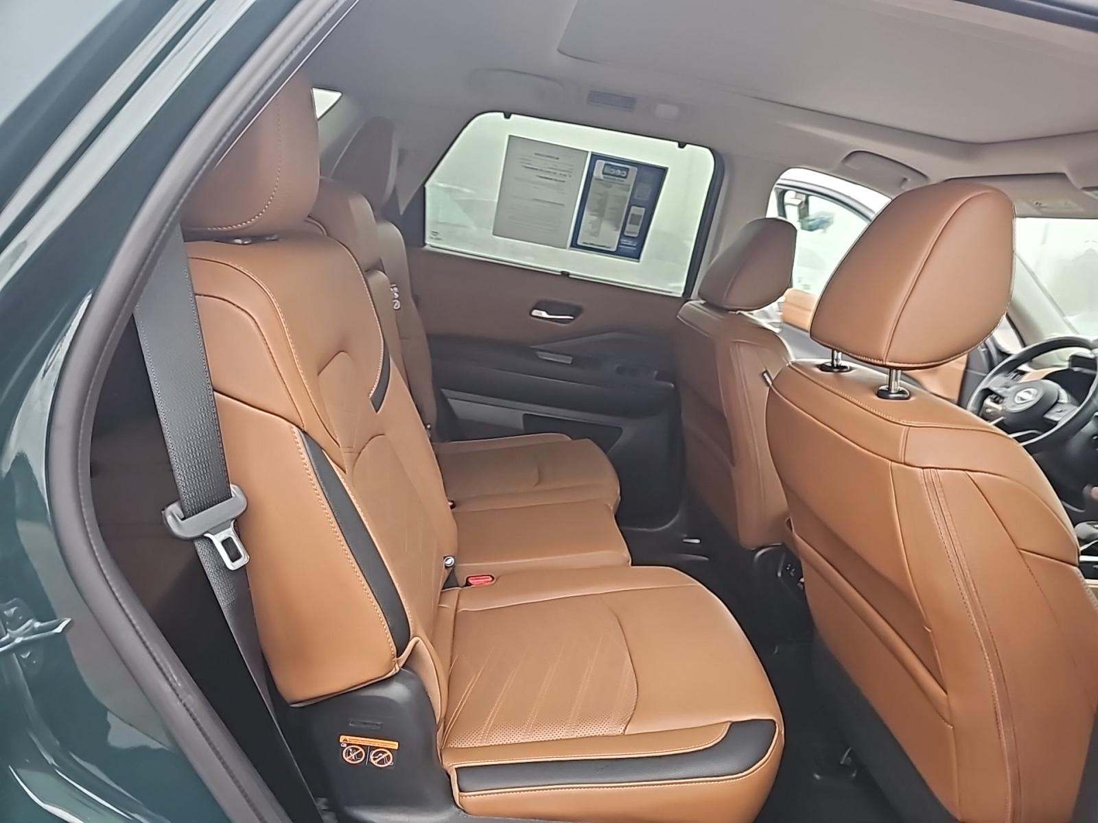 2024 Nissan Pathfinder Platinum AWD