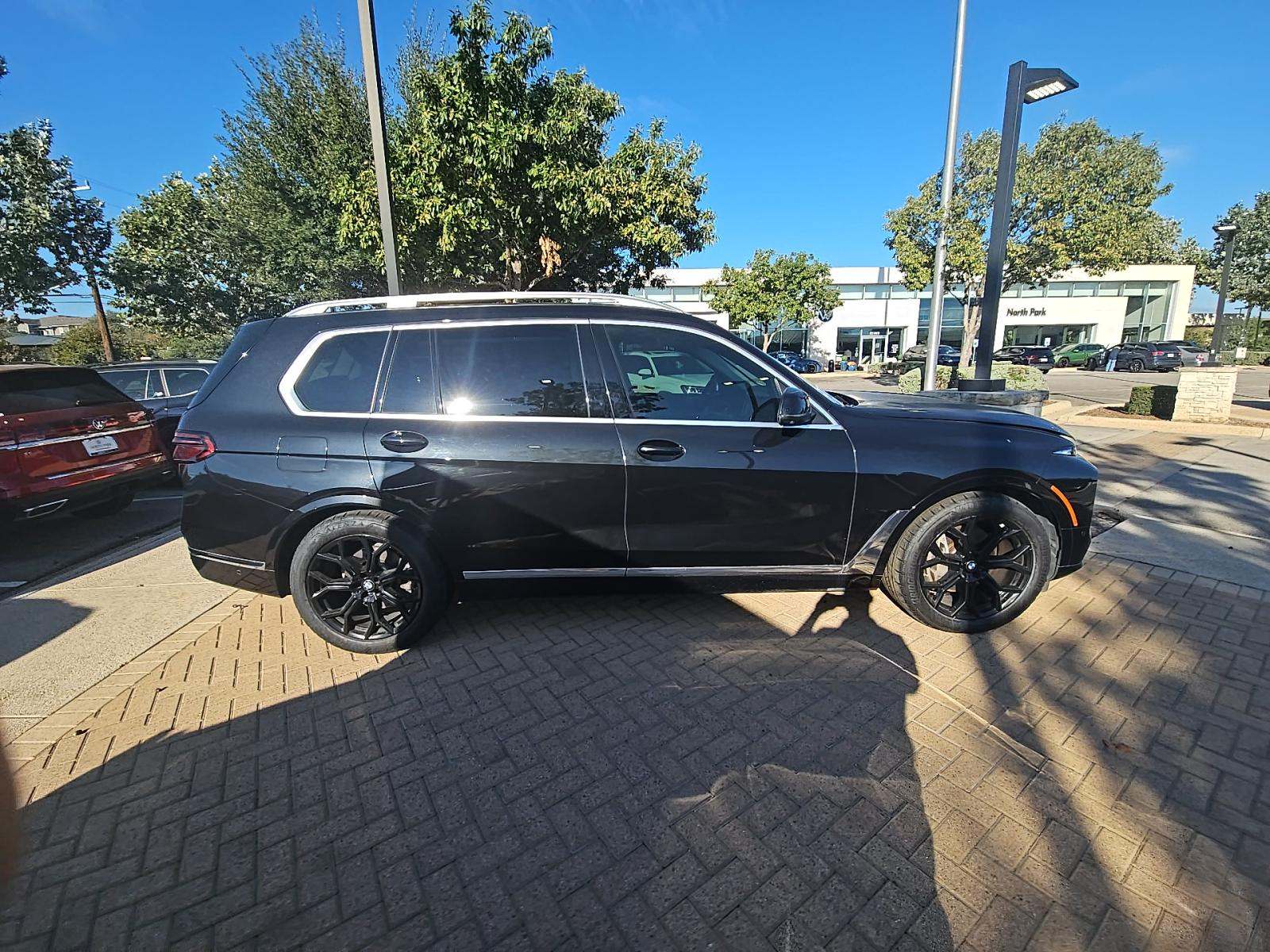 2023 BMW X7 xDrive40i AWD