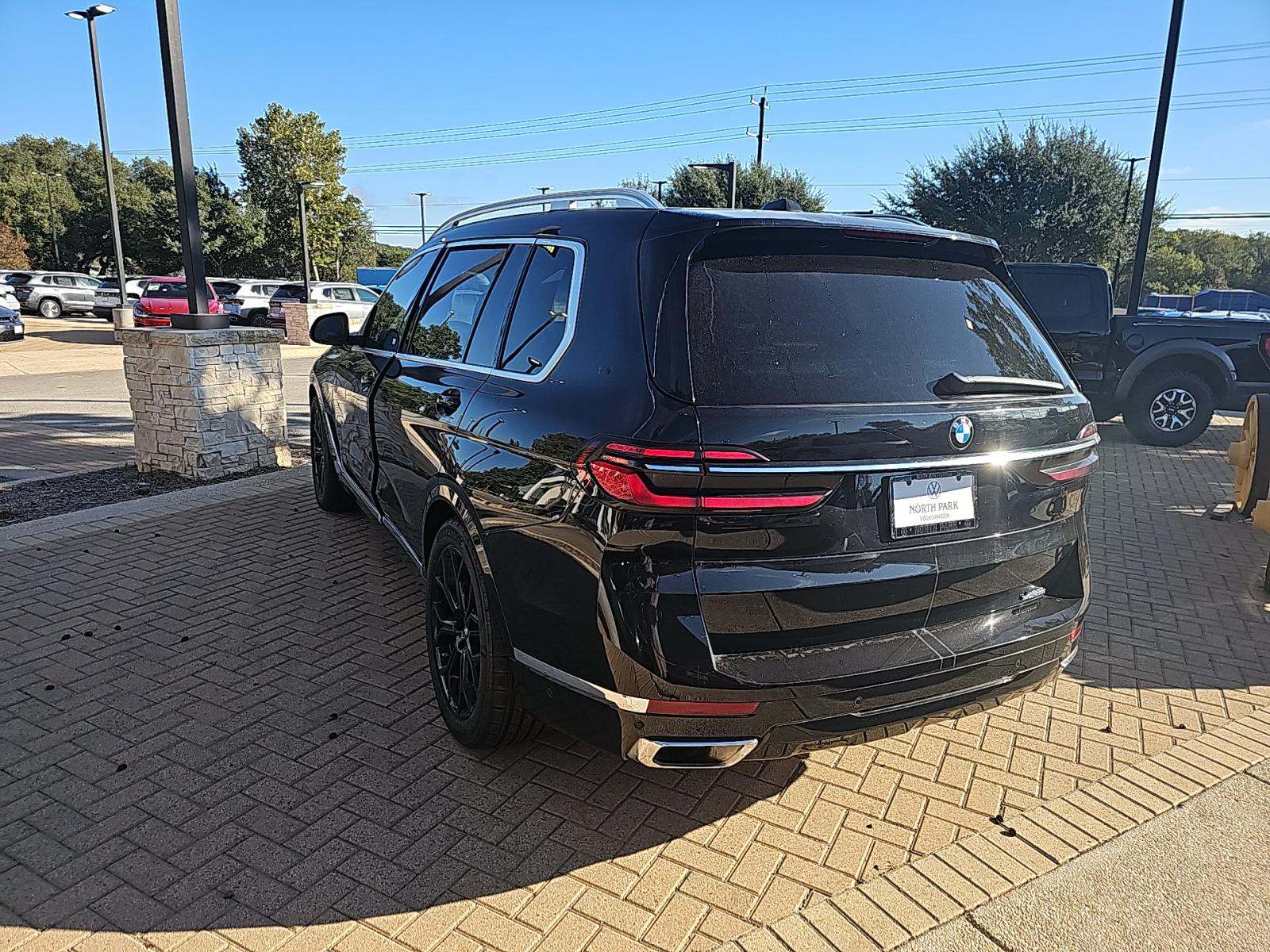 2023 BMW X7 xDrive40i AWD