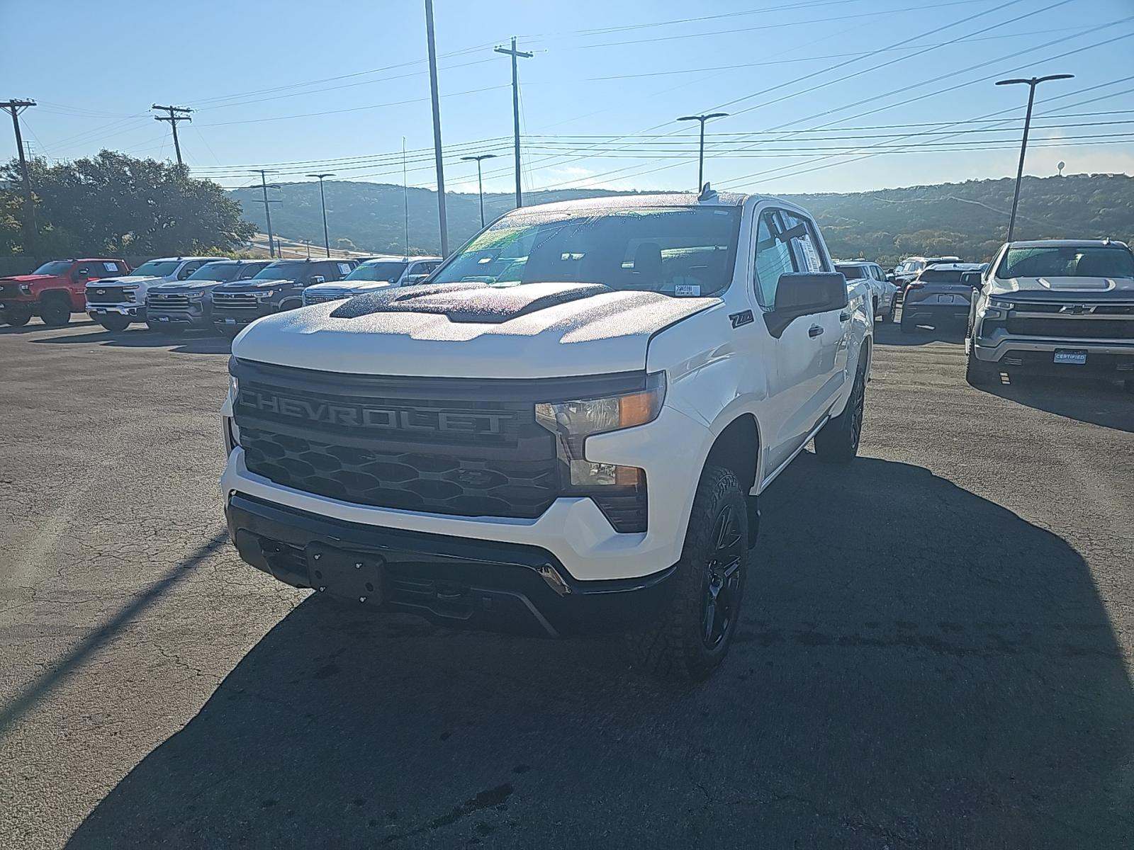 2024 Chevrolet Silverado 1500 Custom Trail Boss AWD