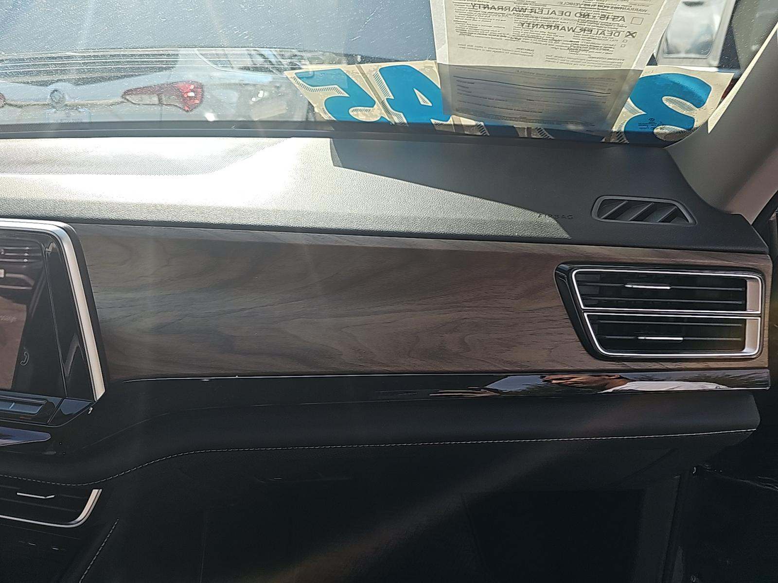 2025 Volkswagen Atlas 2.0T SE FWD