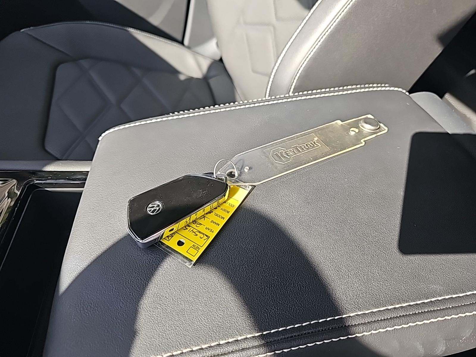 2025 Volkswagen Atlas 2.0T SE FWD