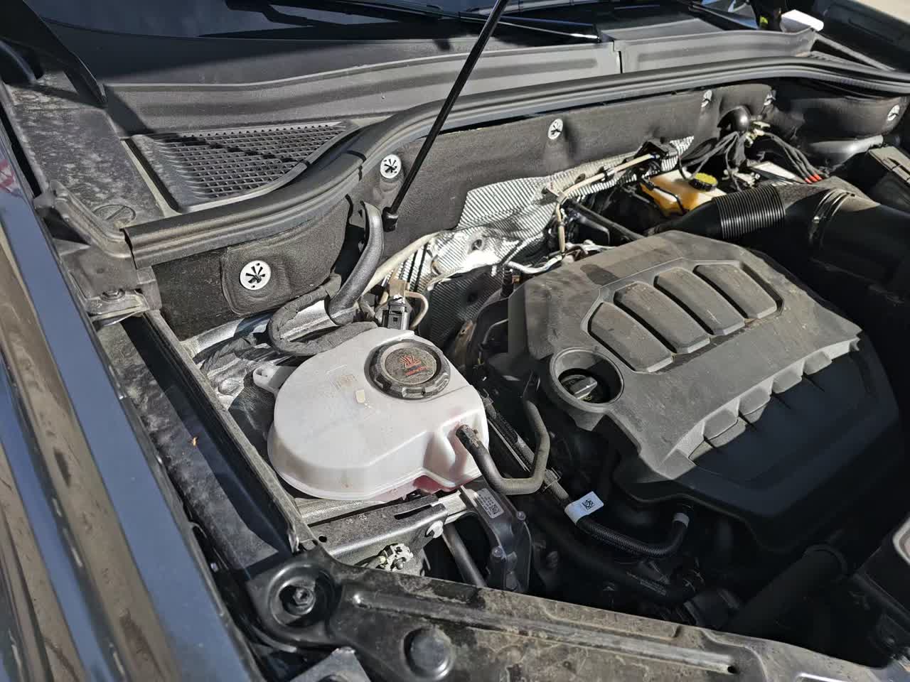 2025 Volkswagen Atlas 2.0T SE FWD