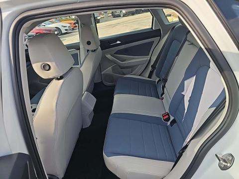 2025 Volkswagen Jetta 1.5T SE FWD