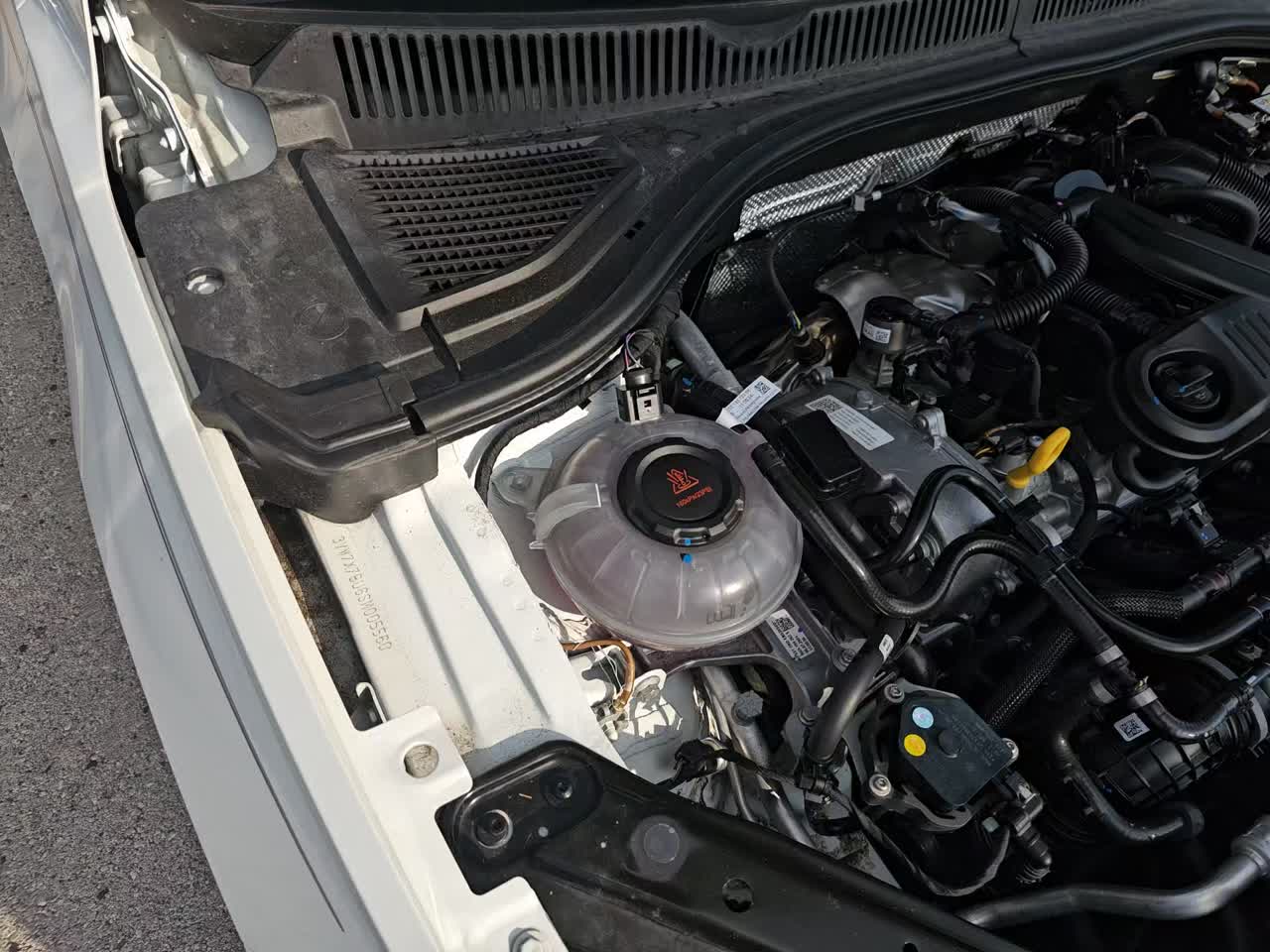 2025 Volkswagen Jetta 1.5T SE FWD