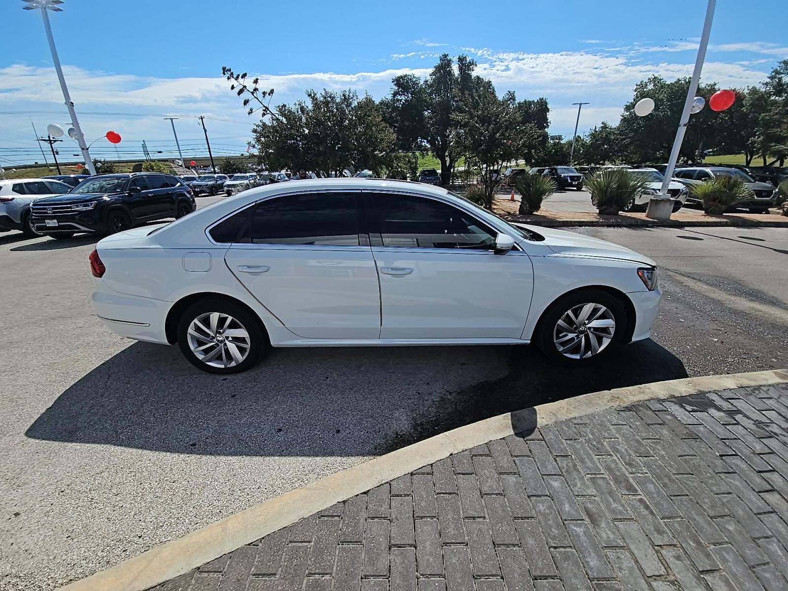 2018 Volkswagen Passat 2.0T SE FWD