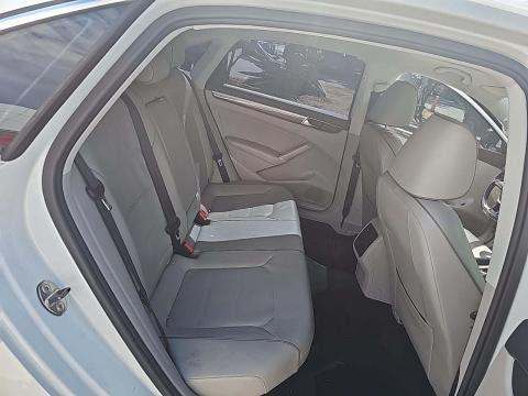 2018 Volkswagen Passat 2.0T SE FWD