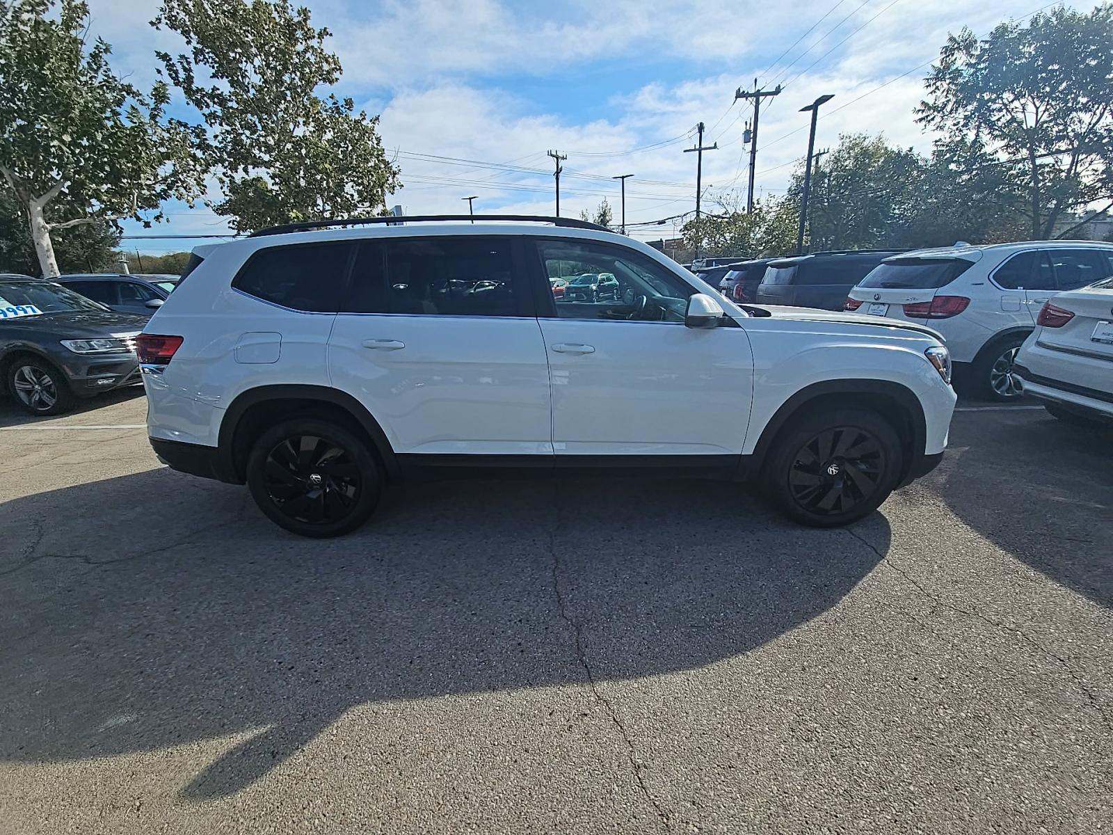 2025 Volkswagen Atlas 2.0T SE FWD