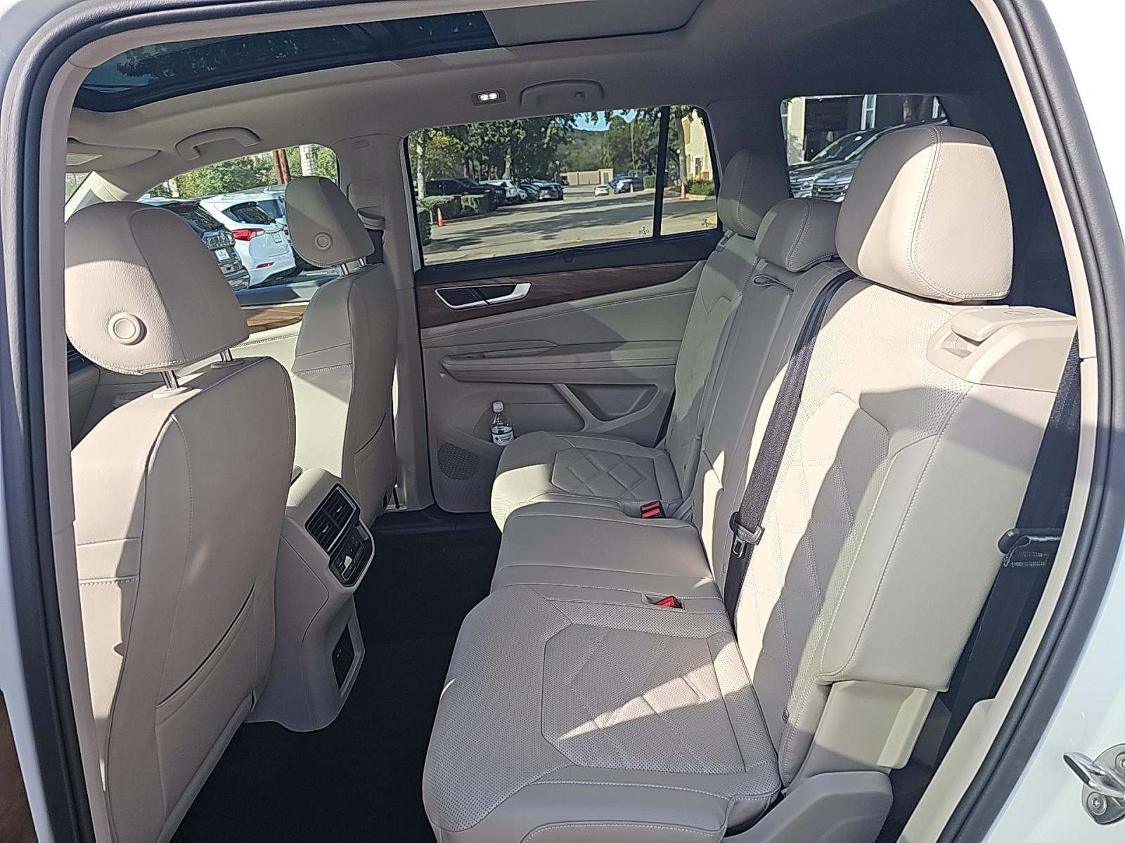 2025 Volkswagen Atlas 2.0T SE FWD