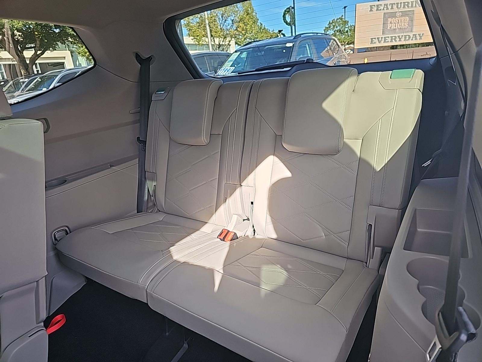 2025 Volkswagen Atlas 2.0T SE FWD