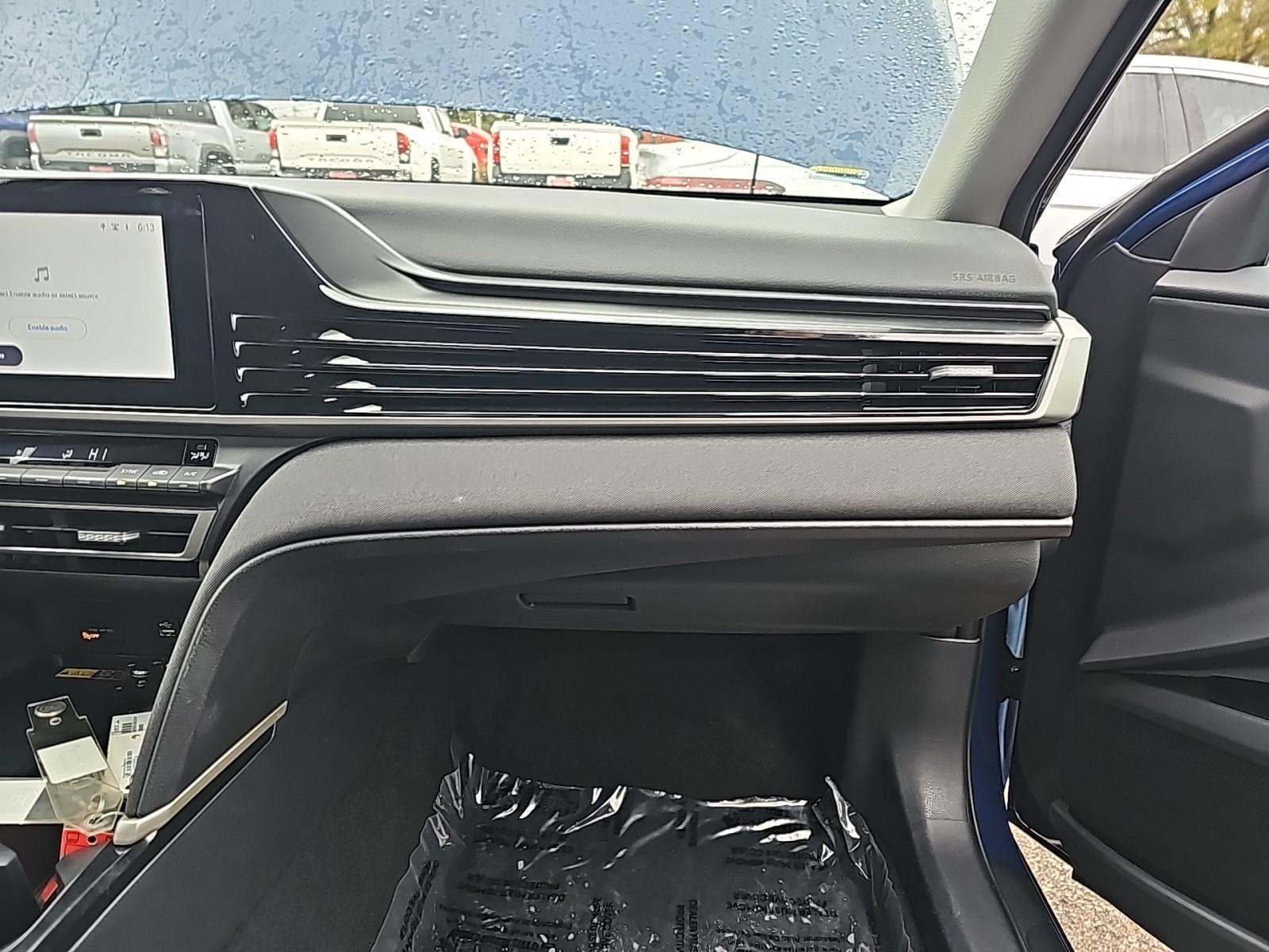 2025 Toyota Camry LE FWD