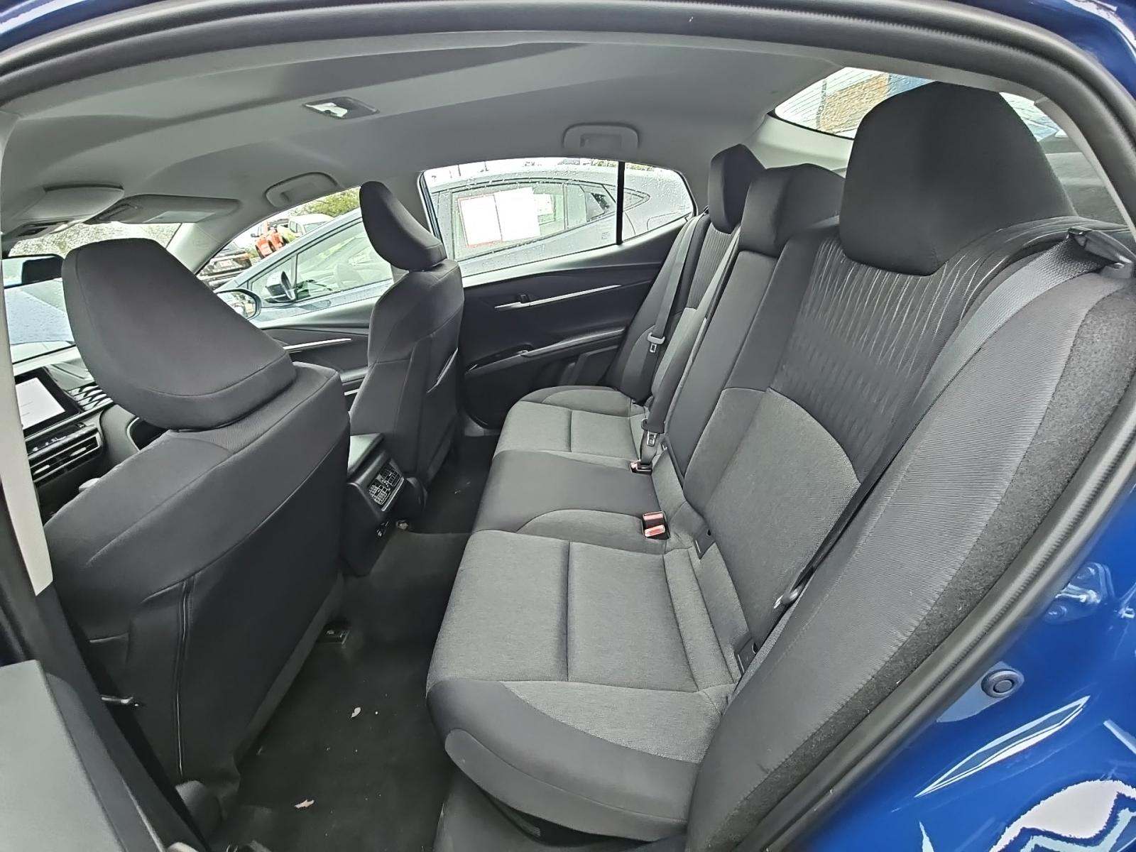 2025 Toyota Camry LE FWD