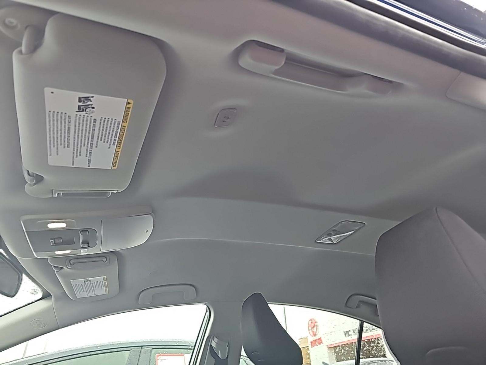 2025 Toyota Camry LE FWD