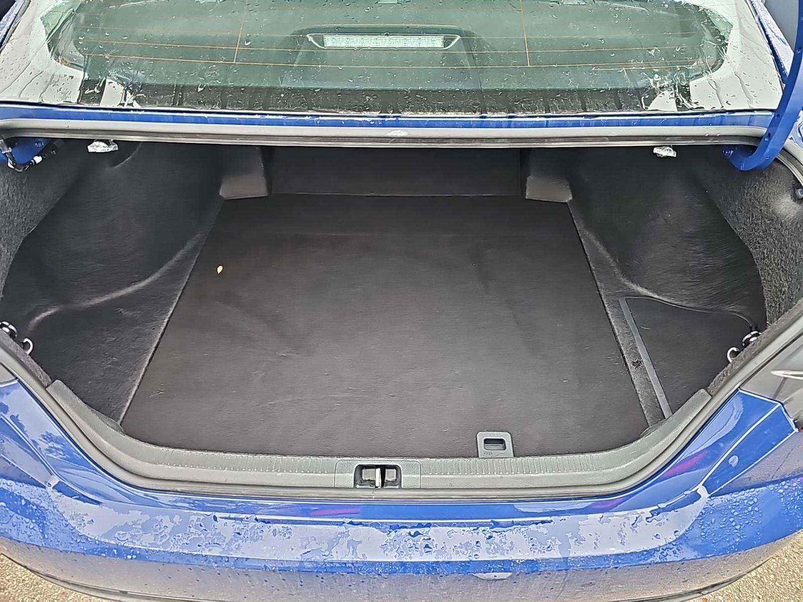 2025 Toyota Camry LE FWD