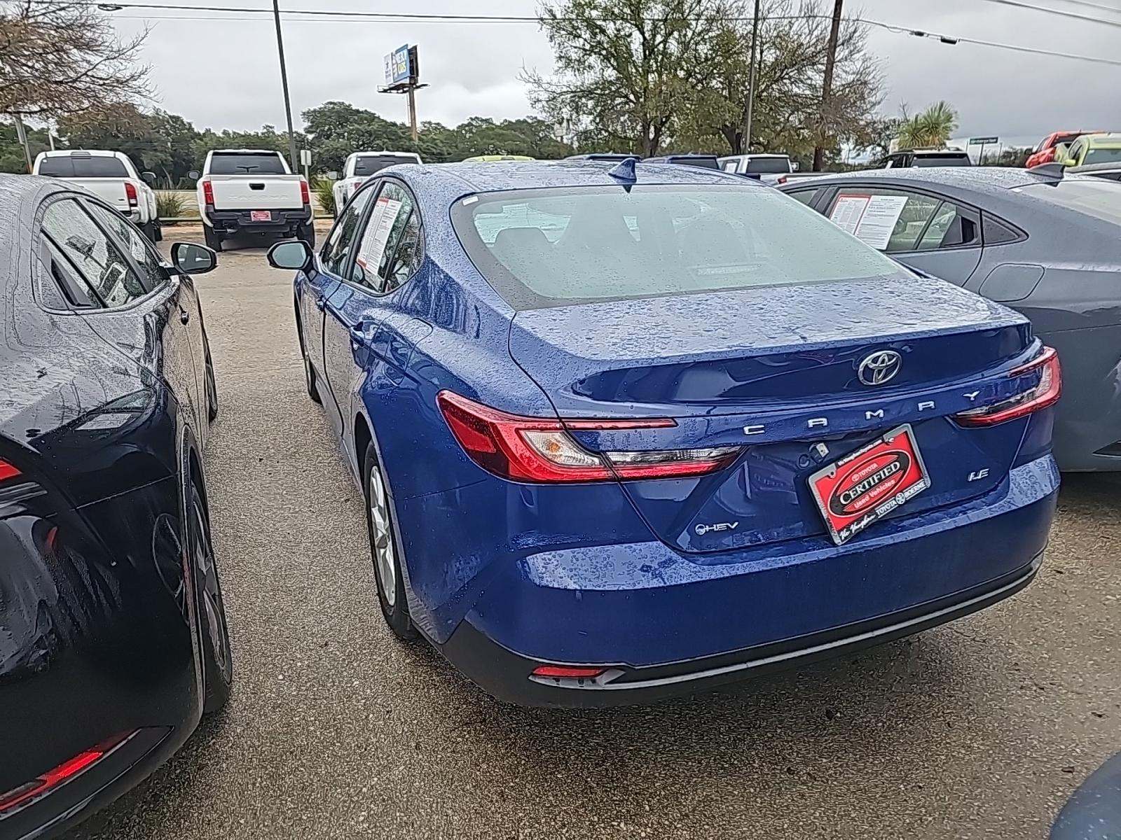 2025 Toyota Camry LE FWD