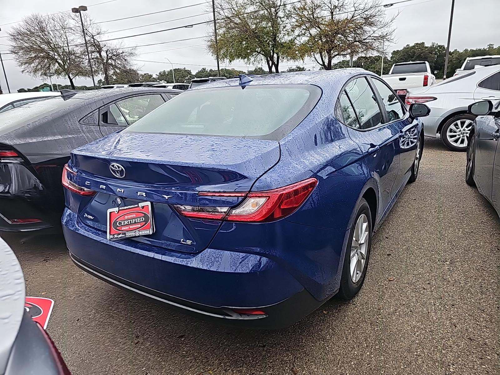 2025 Toyota Camry LE FWD