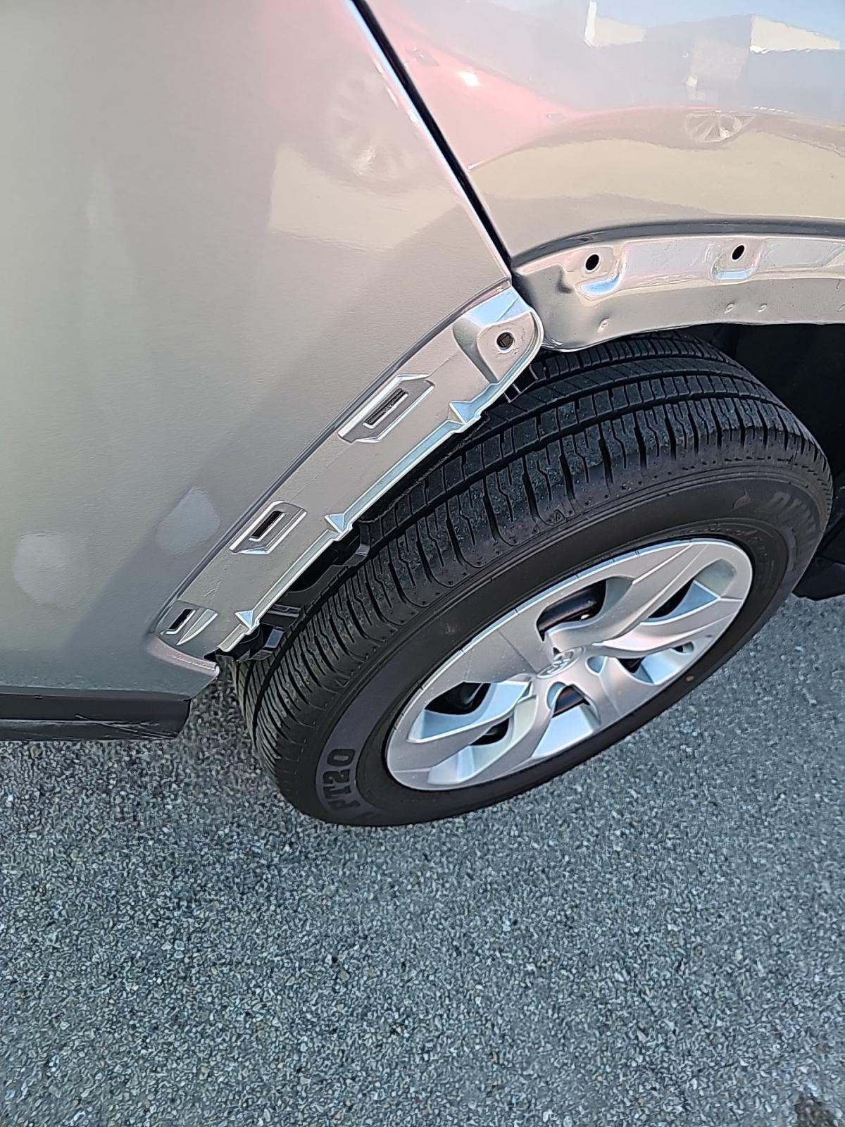 2025 Toyota RAV4 LE FWD