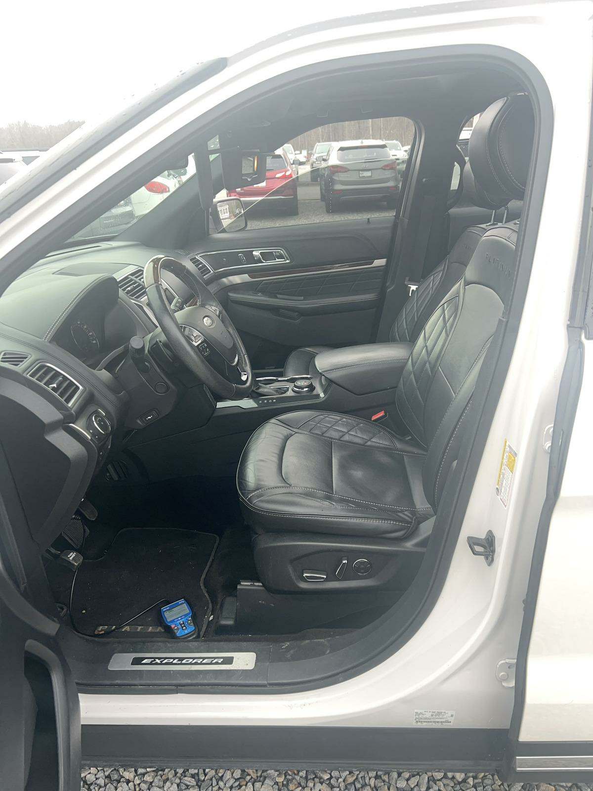 2017 Ford Explorer Platinum AWD