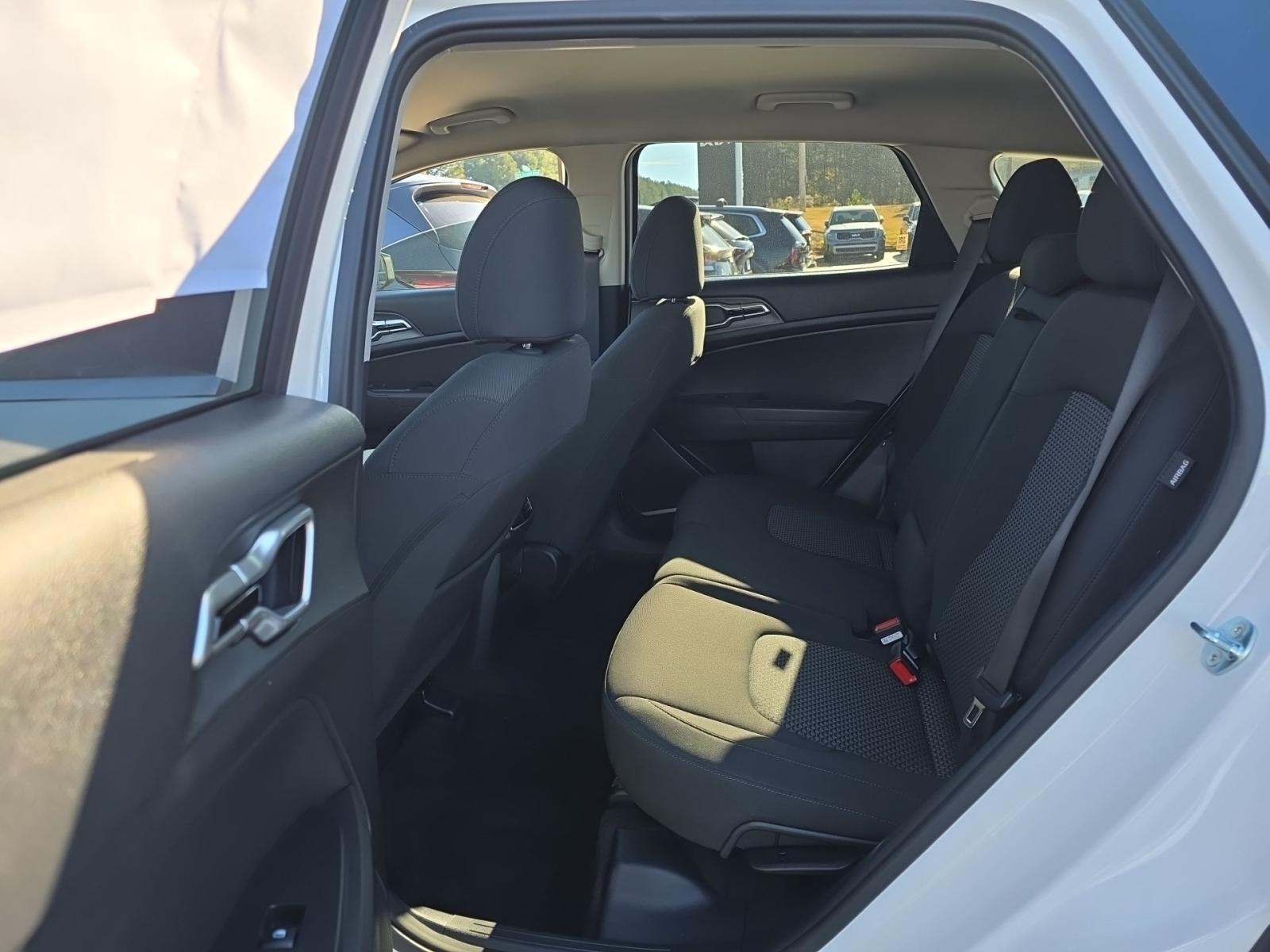 2025 Kia Sportage LX AWD