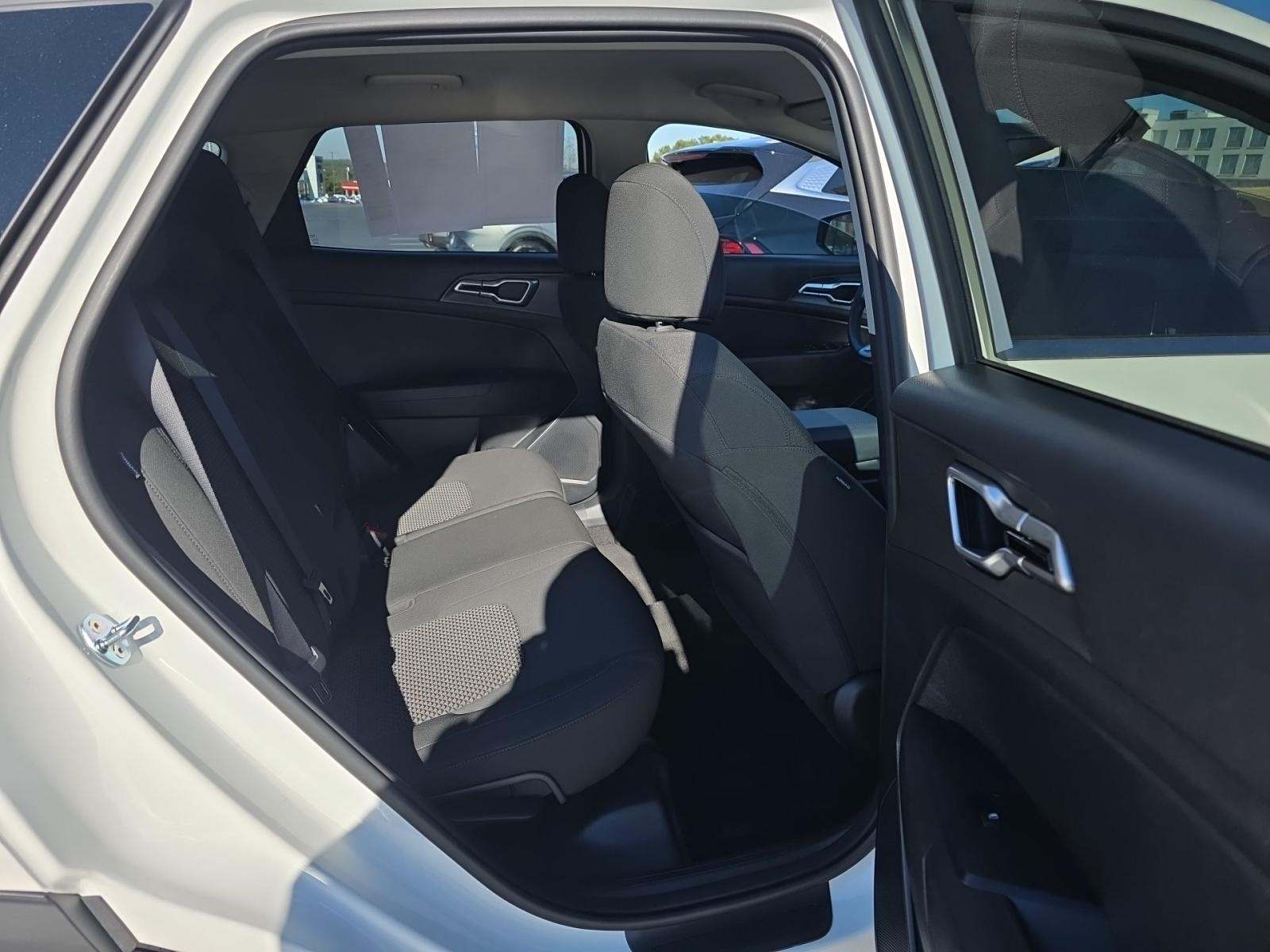 2025 Kia Sportage LX AWD