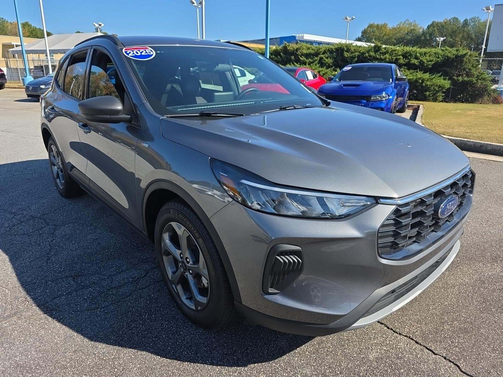 2025 Ford Escape ST-Line FWD