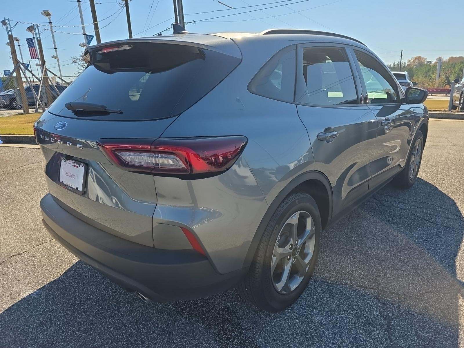 2025 Ford Escape ST-Line FWD