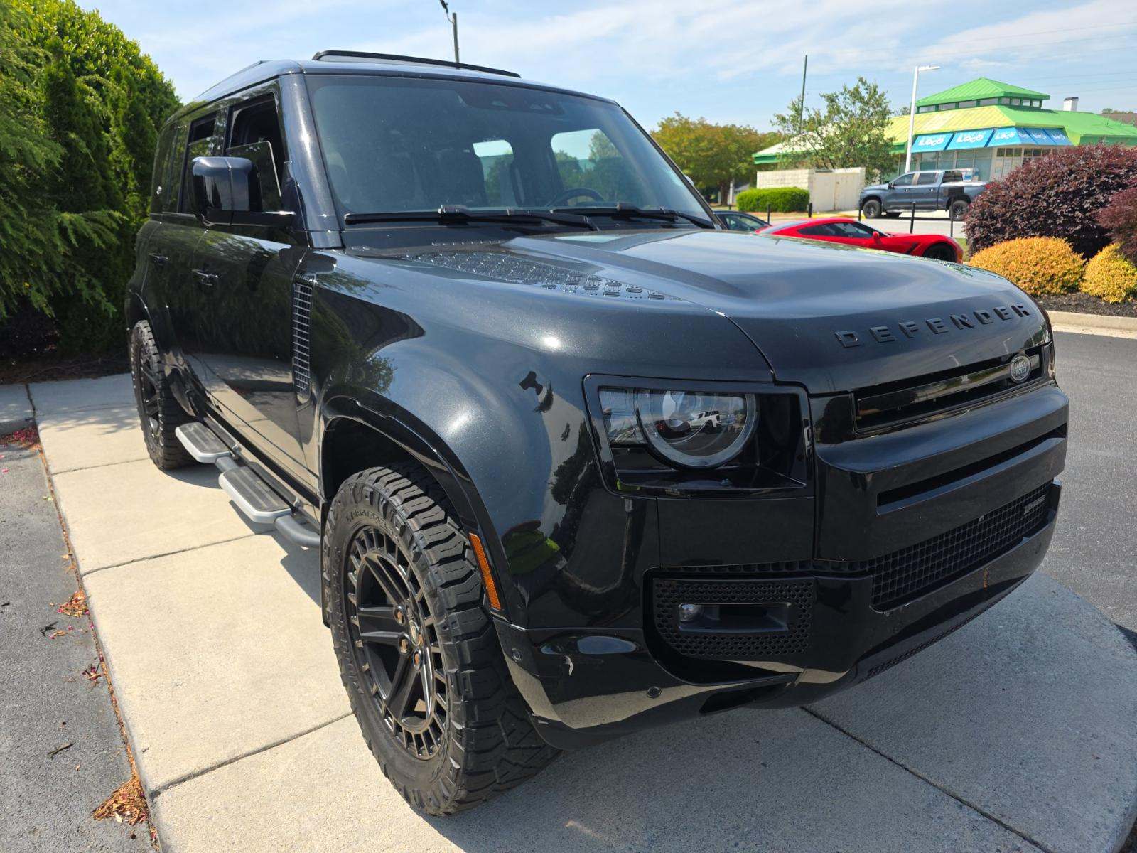 2022 Land Rover Defender 110 X-Dynamic HSE AWD