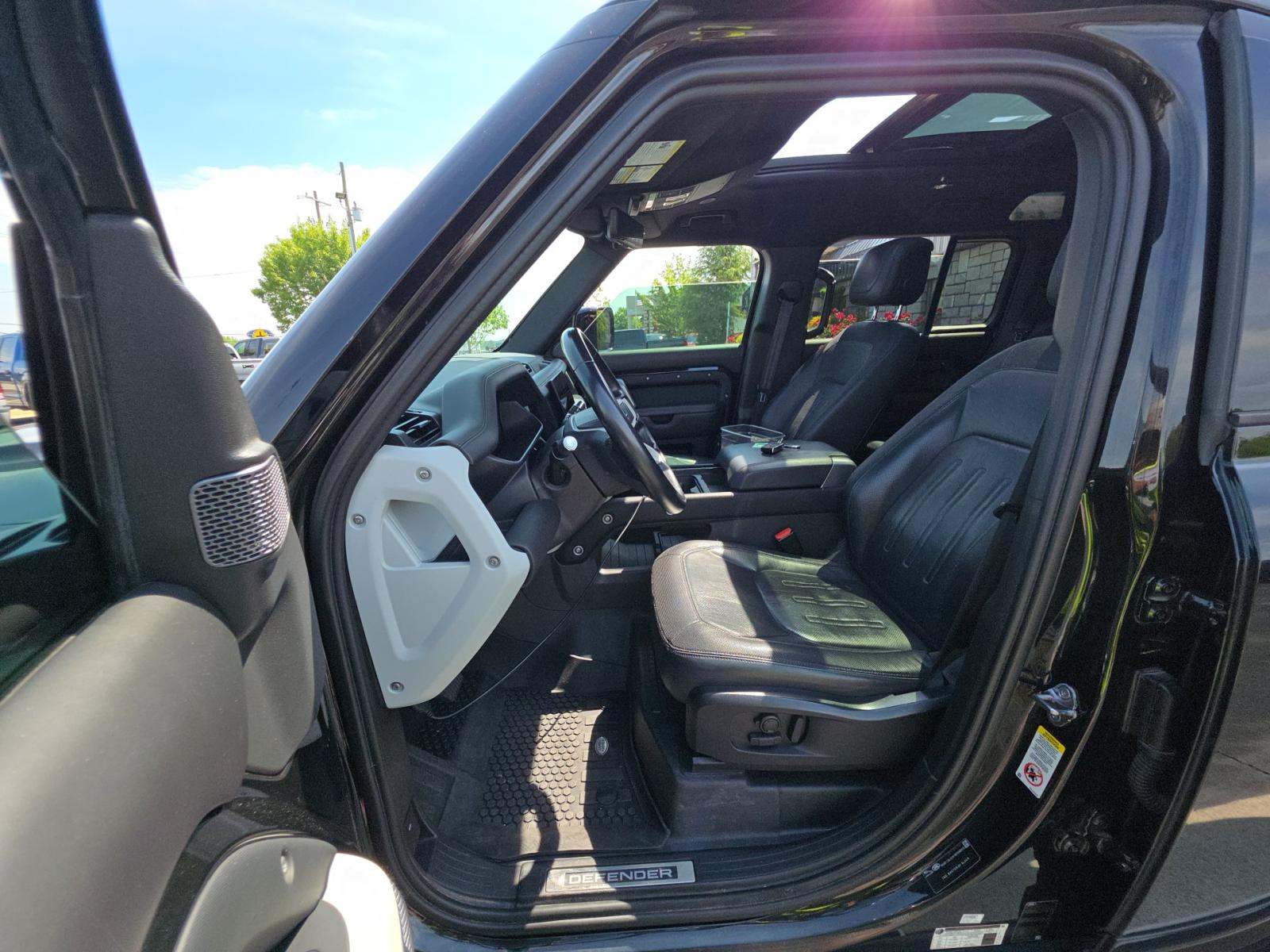 2022 Land Rover Defender 110 X-Dynamic HSE AWD