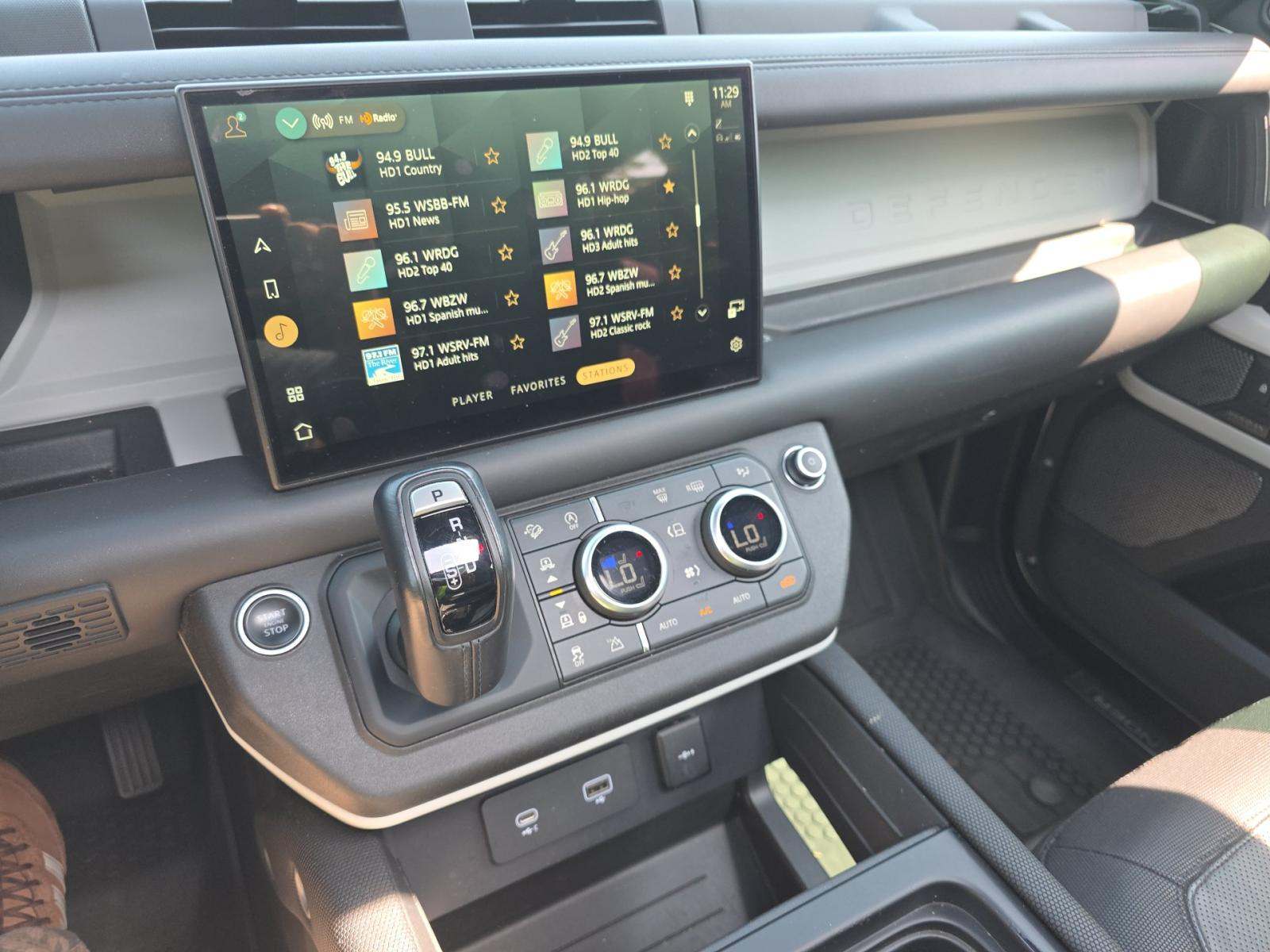 2022 Land Rover Defender 110 X-Dynamic HSE AWD