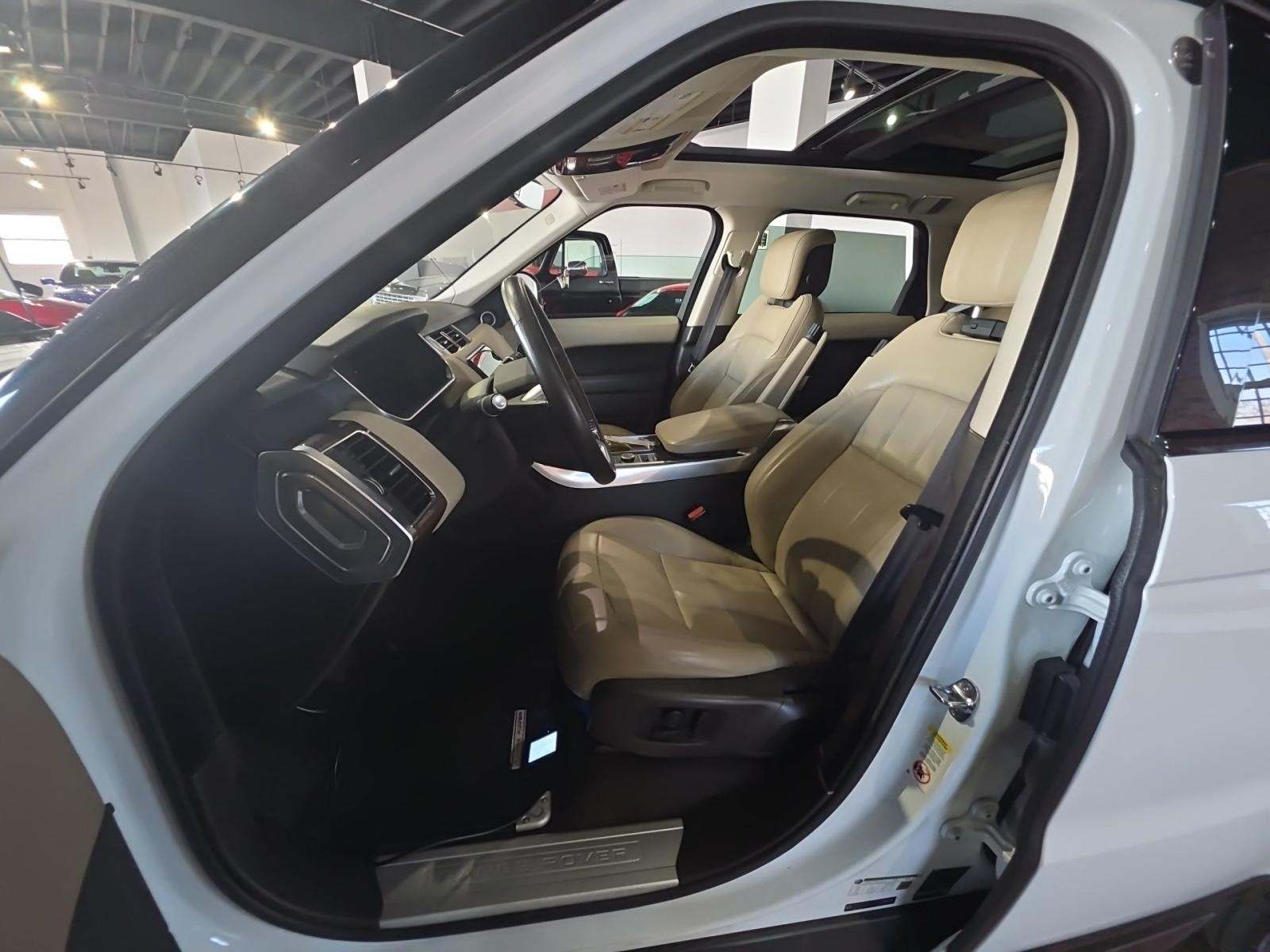 2020 Land Rover Range Rover Sport HSE AWD