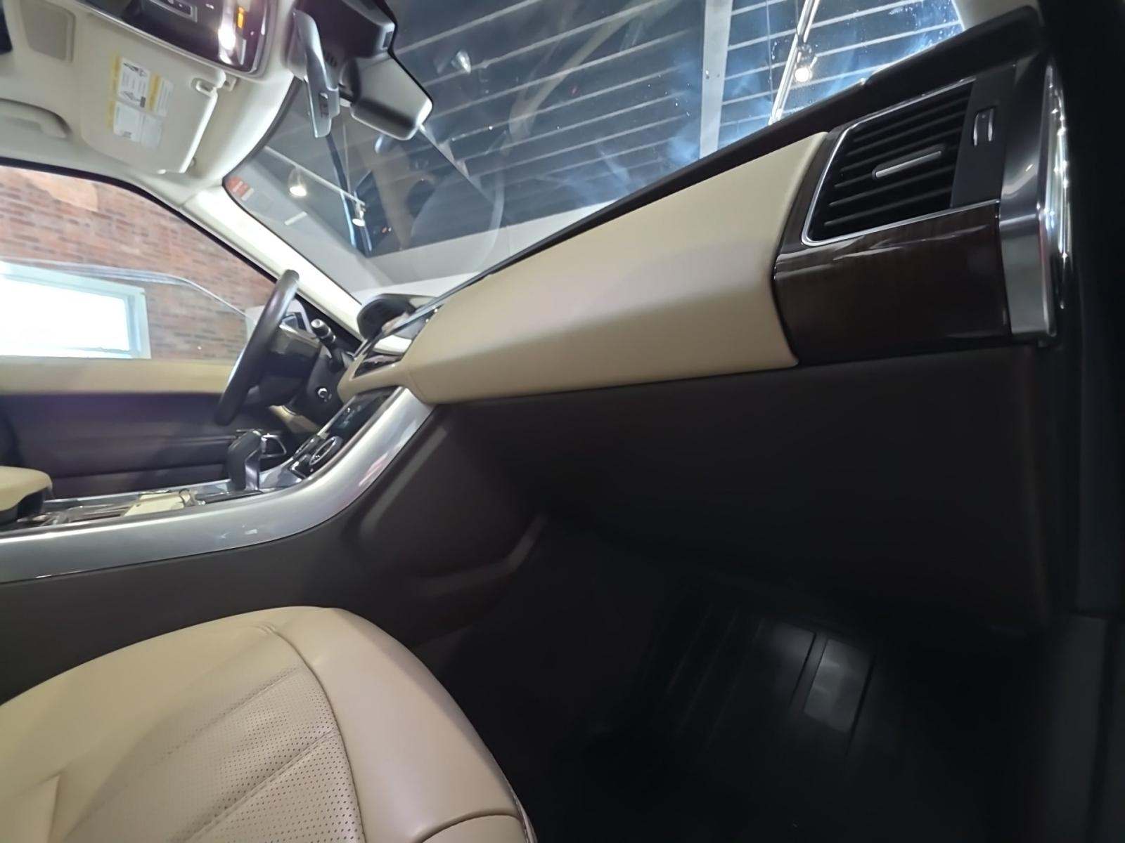 2020 Land Rover Range Rover Sport HSE AWD