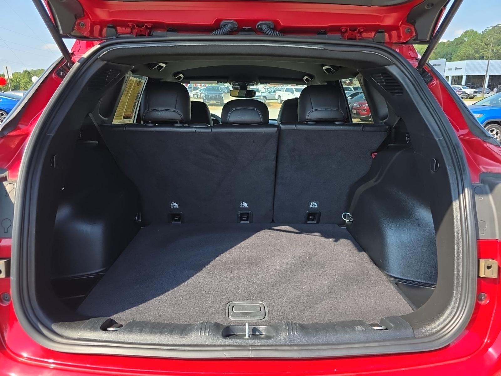 2023 Jeep Compass Limited Red Edition AWD