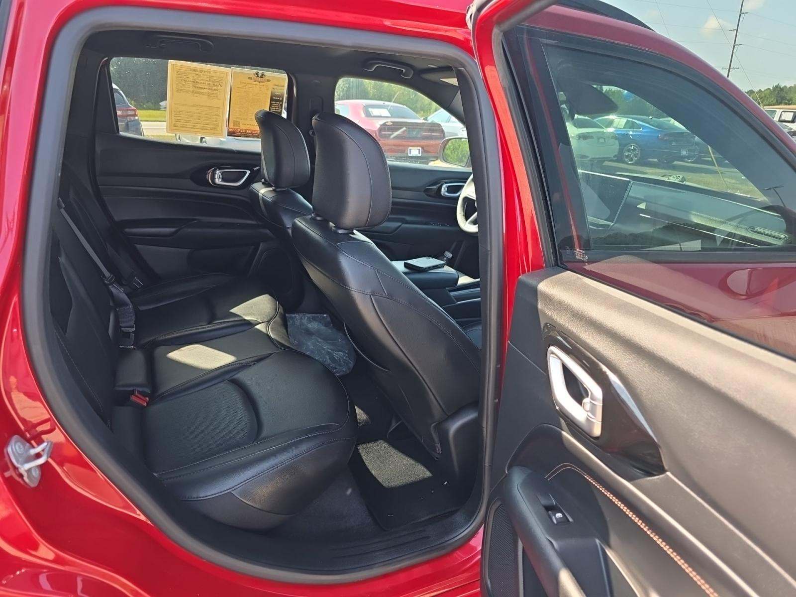2023 Jeep Compass Limited Red Edition AWD