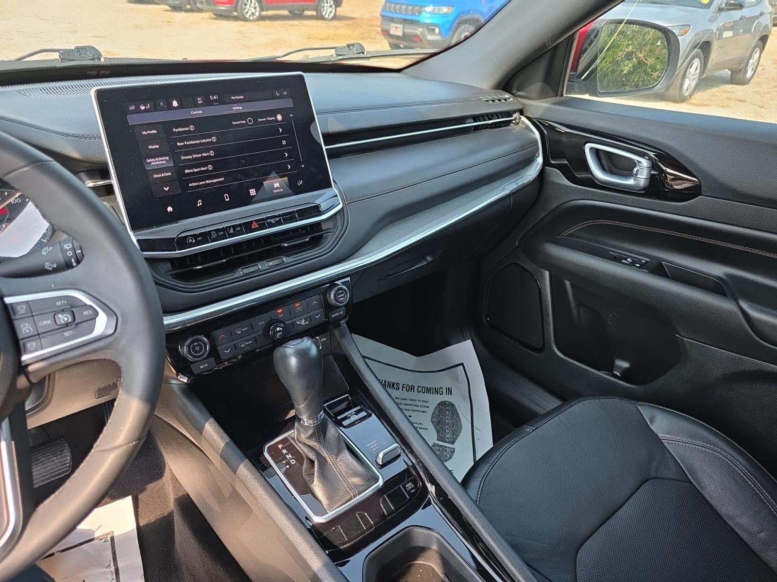 2023 Jeep Compass Limited Red Edition AWD