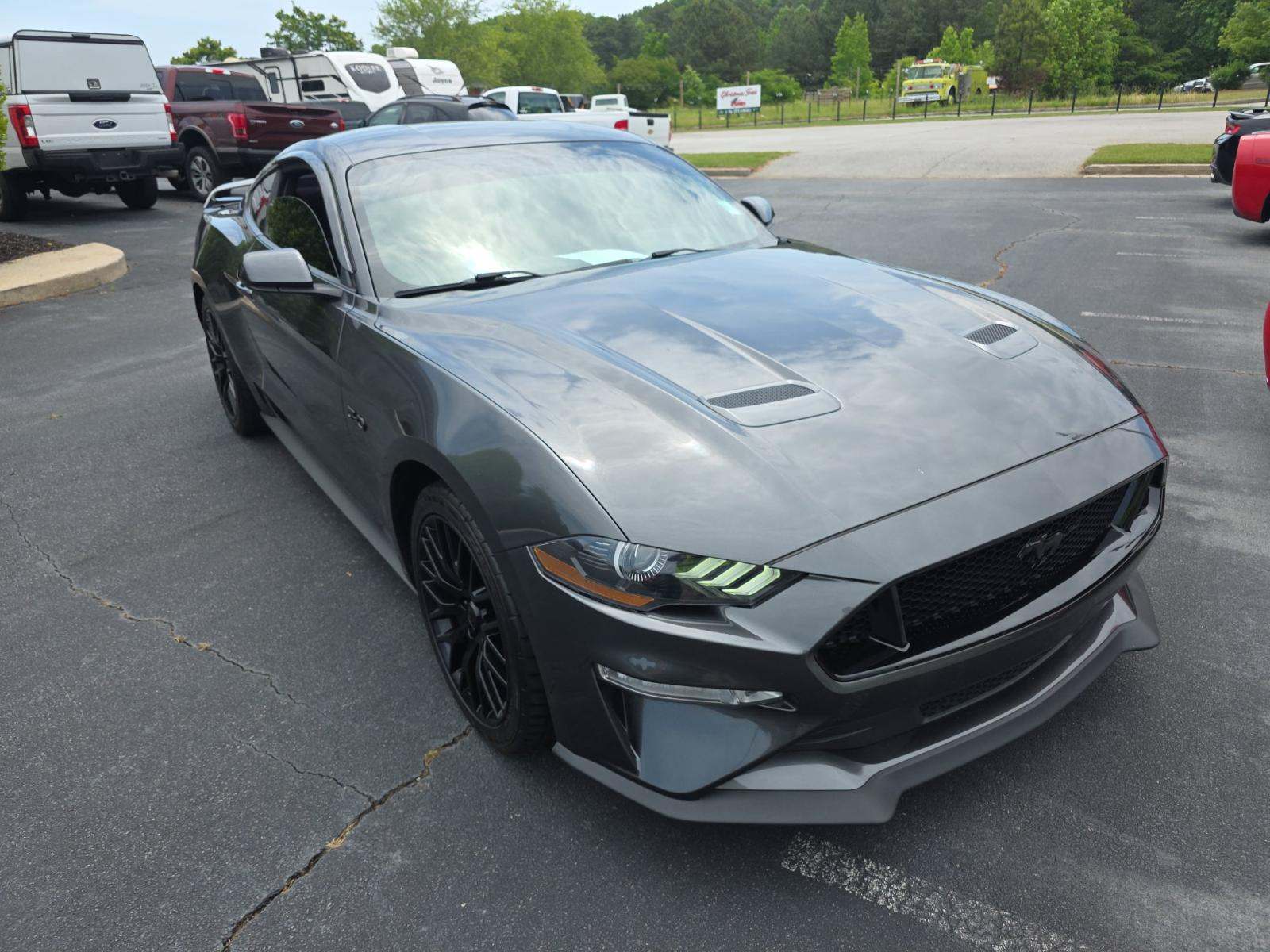 FORD MUSTANG - 4