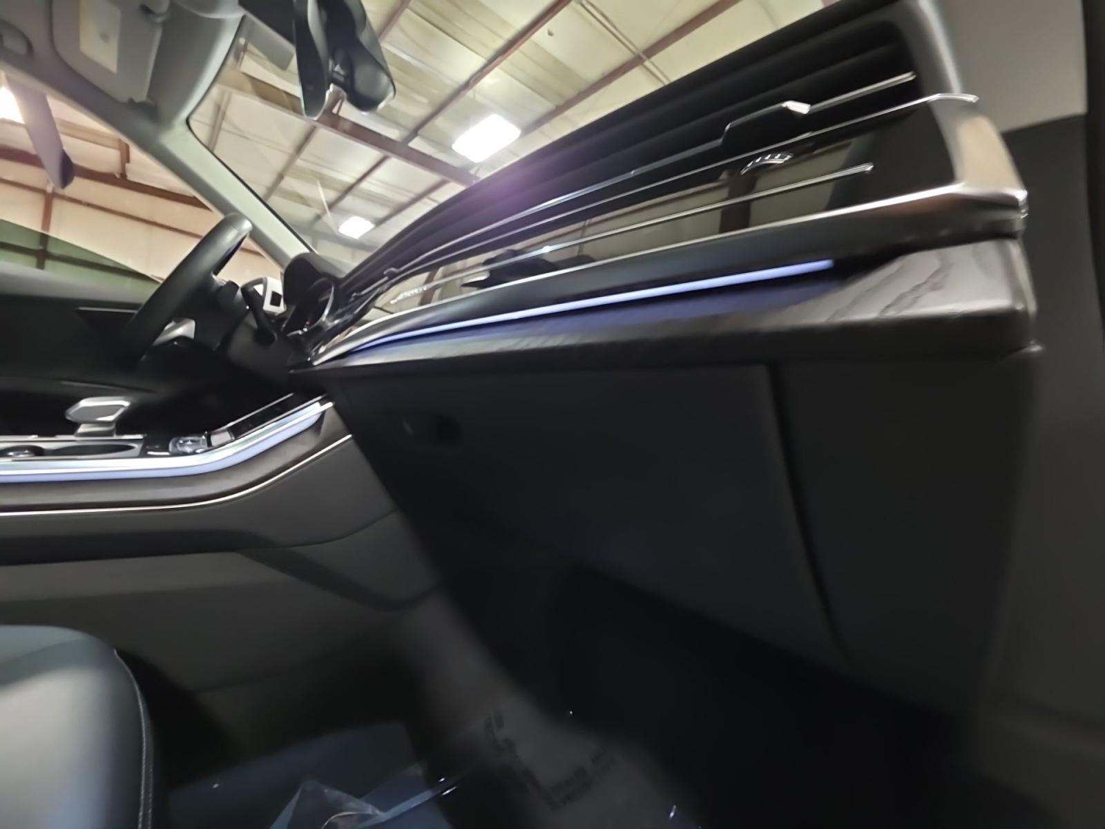 2023 Audi Q8 Premium AWD