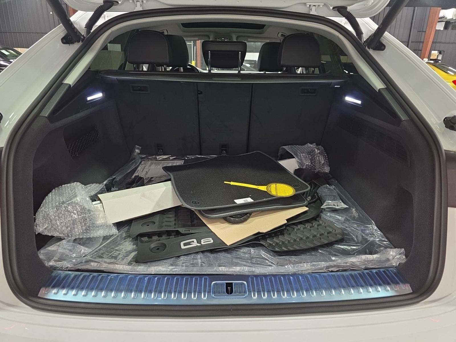 2023 Audi Q8 Premium AWD