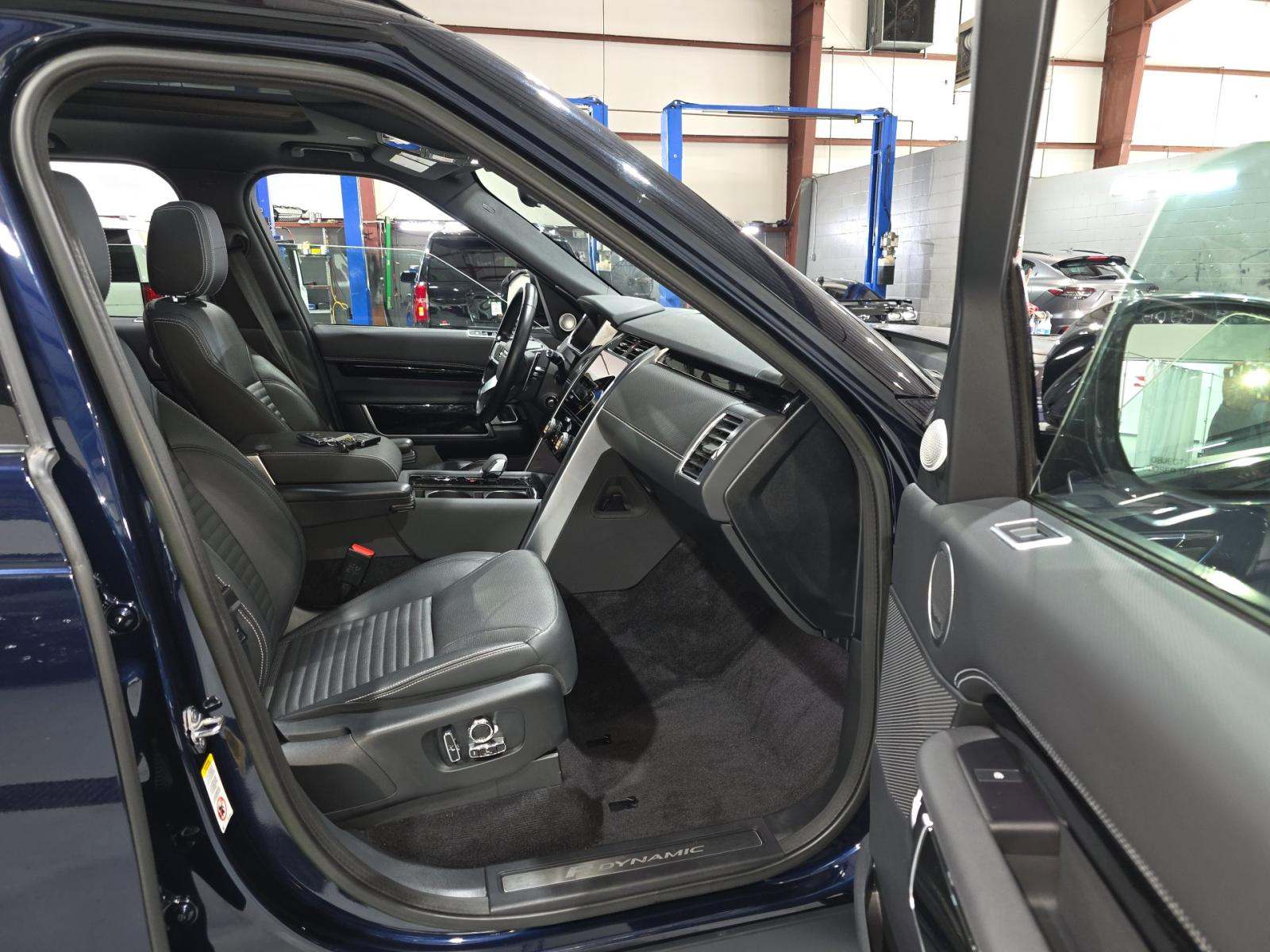 2023 Land Rover Discovery R-Dynamic S AWD