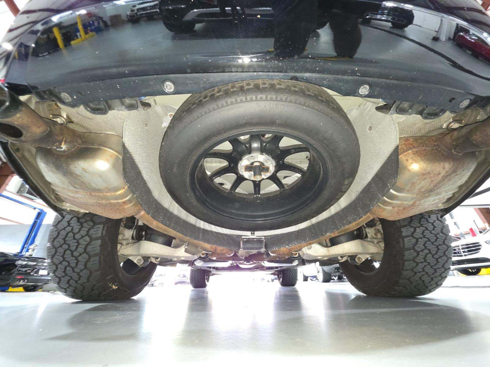 2023 Land Rover Discovery R-Dynamic S AWD