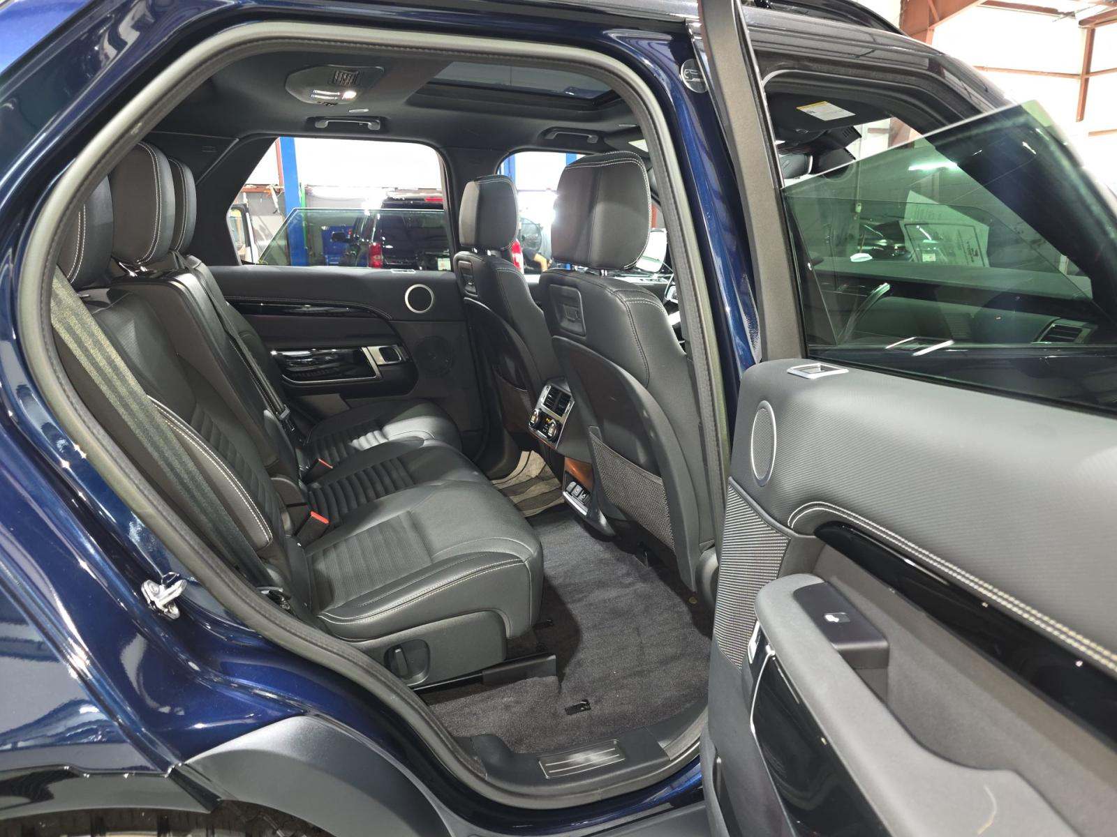 2023 Land Rover Discovery R-Dynamic S AWD