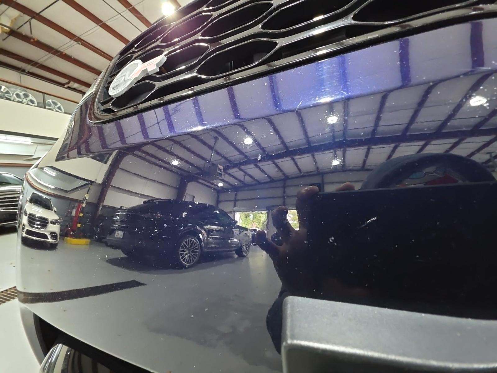 2023 Land Rover Discovery R-Dynamic S AWD