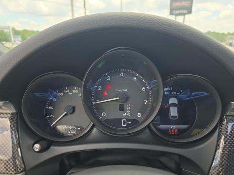 2023 Porsche Macan Base AWD