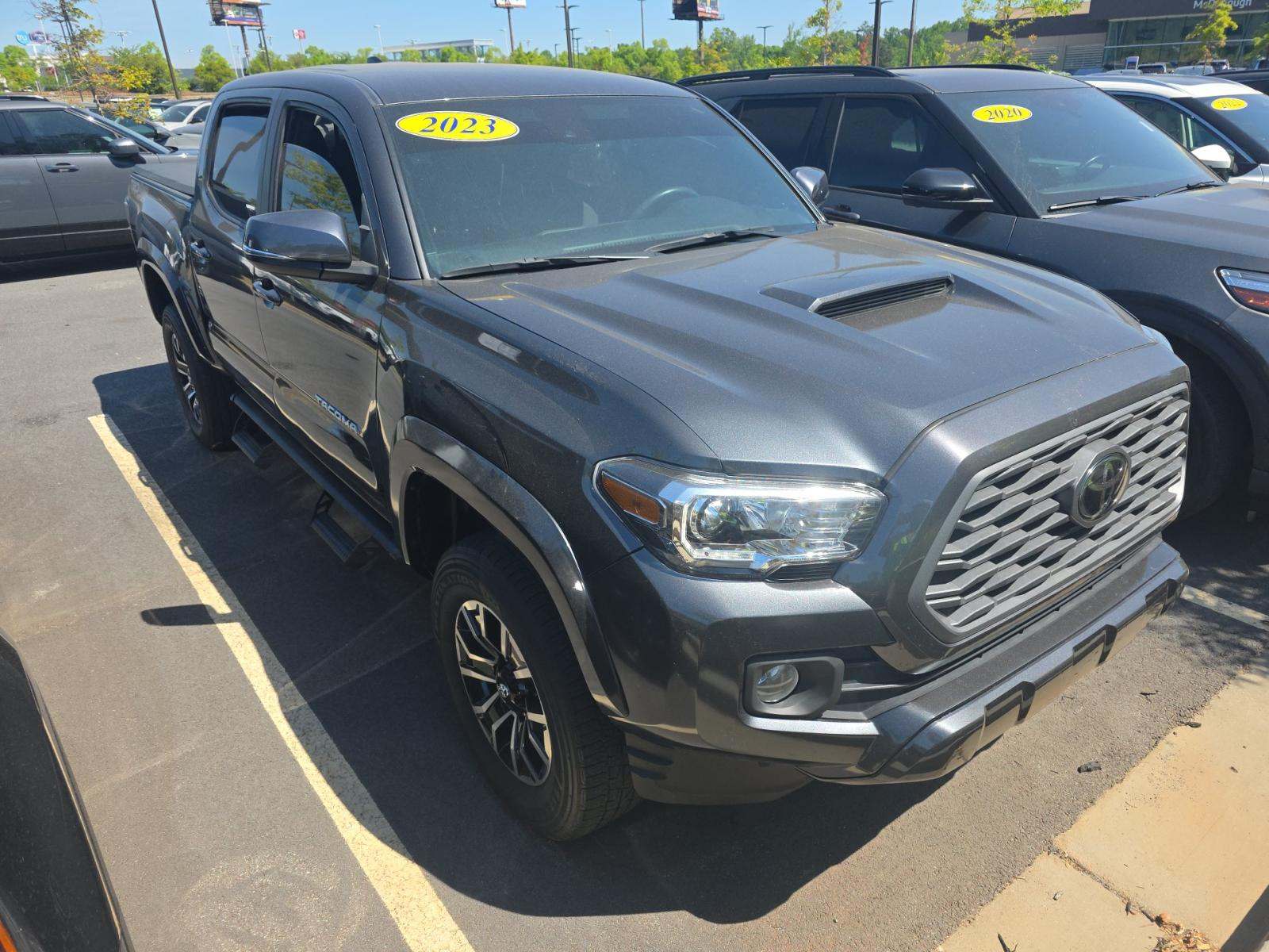 TOYOTA TACOMA - 4