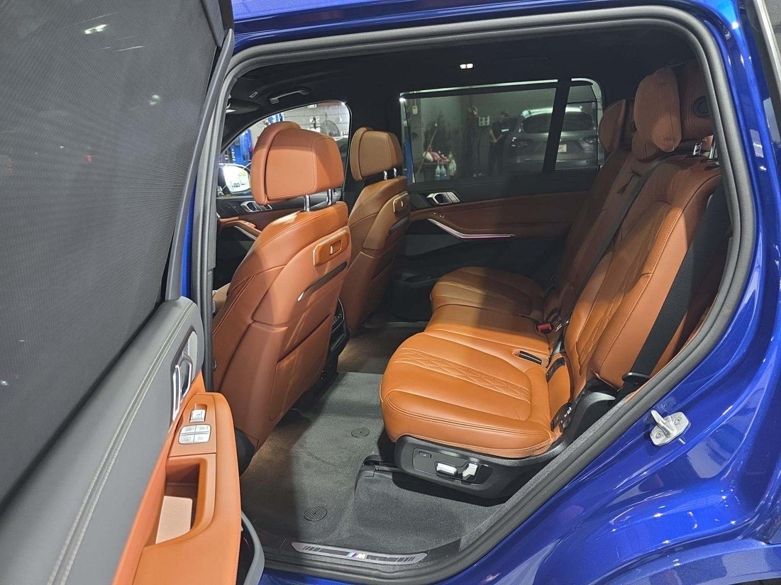 2025 BMW X7 M60i AWD